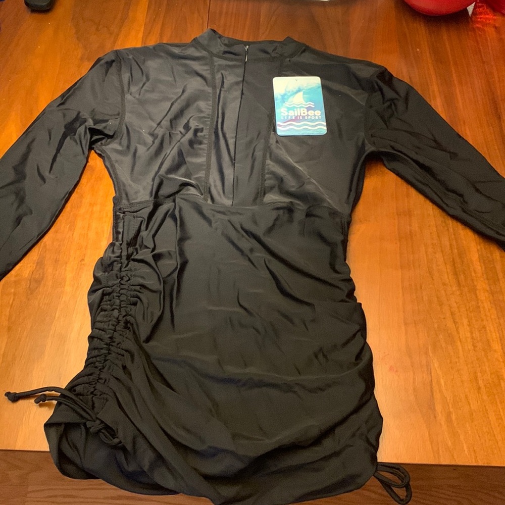 NWT Rash Guard